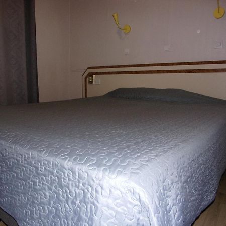 Hotel De Lorraine Париж Екстериор снимка