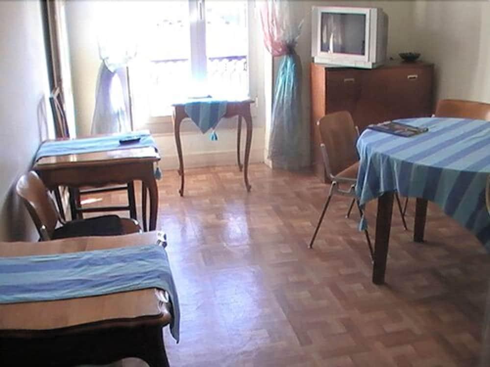 Hotel De Lorraine Париж Екстериор снимка