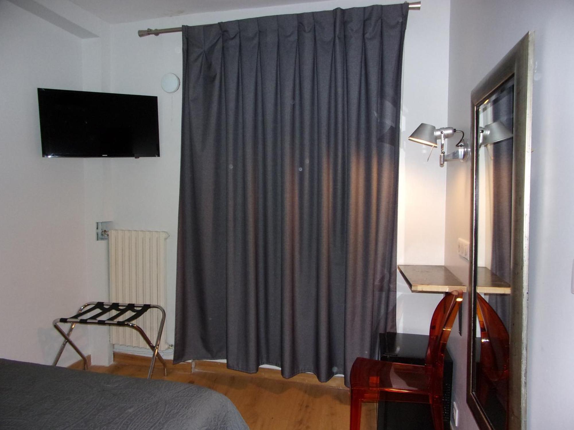 Hotel De Lorraine Париж Екстериор снимка